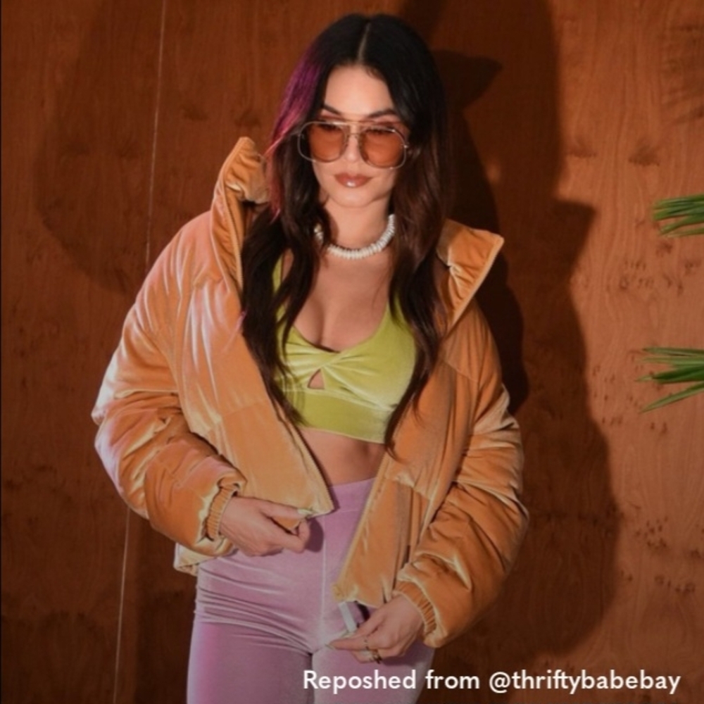 Fabletics Gold Puffer Jacket & Matching Valour Joggers ✨️ NWOT